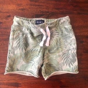 Boy green  tropical print short